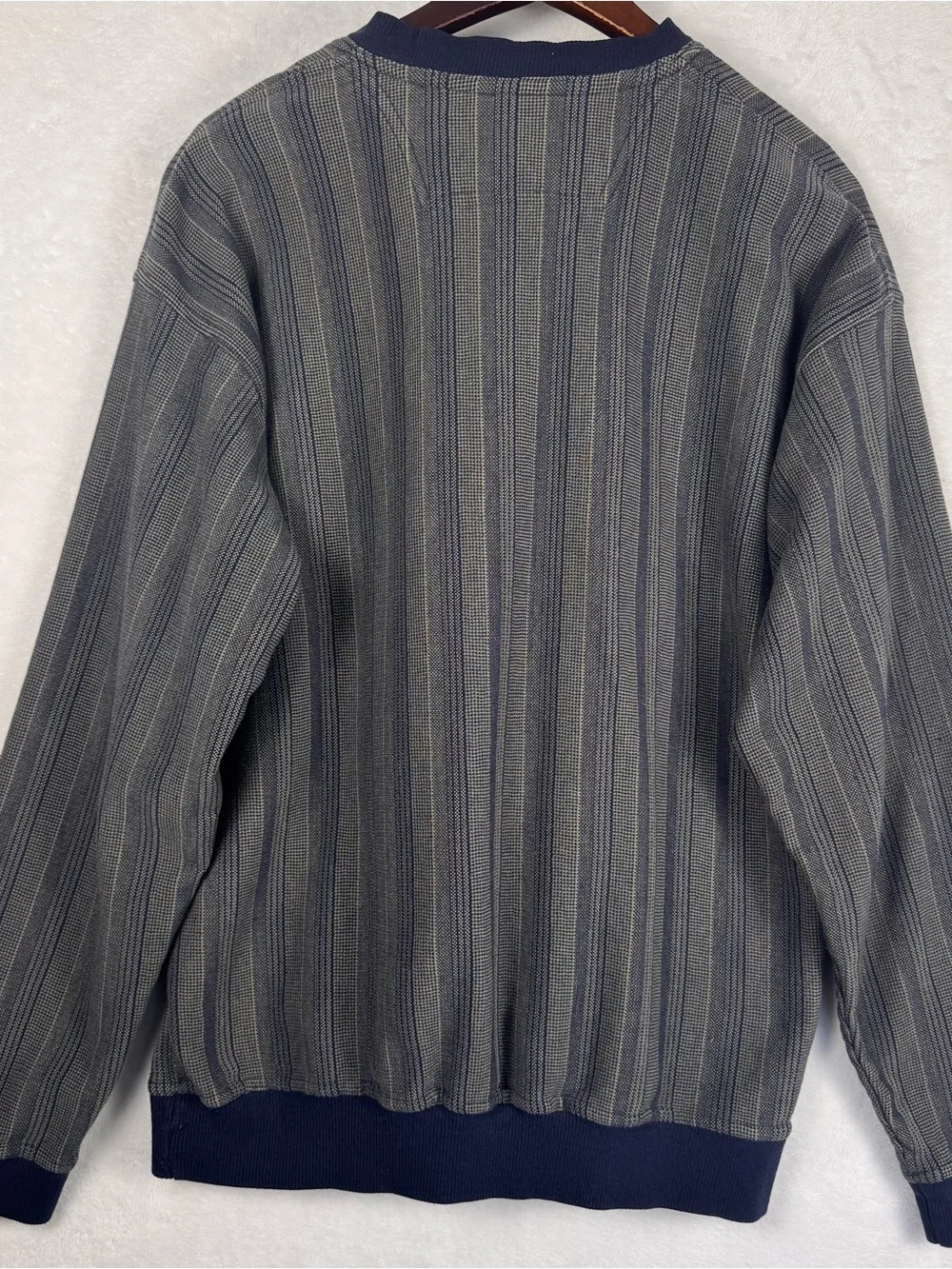 Vintage Knights of Round Table V Neck Pullover L Striped Crest Preppy